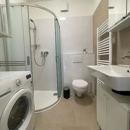 New Quiet With A Large Terrace And Private Parking Appartamento