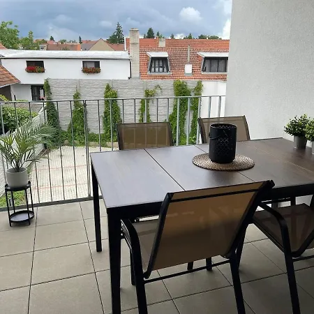 New Quiet With A Large Terrace And Private Parking * Slapanice